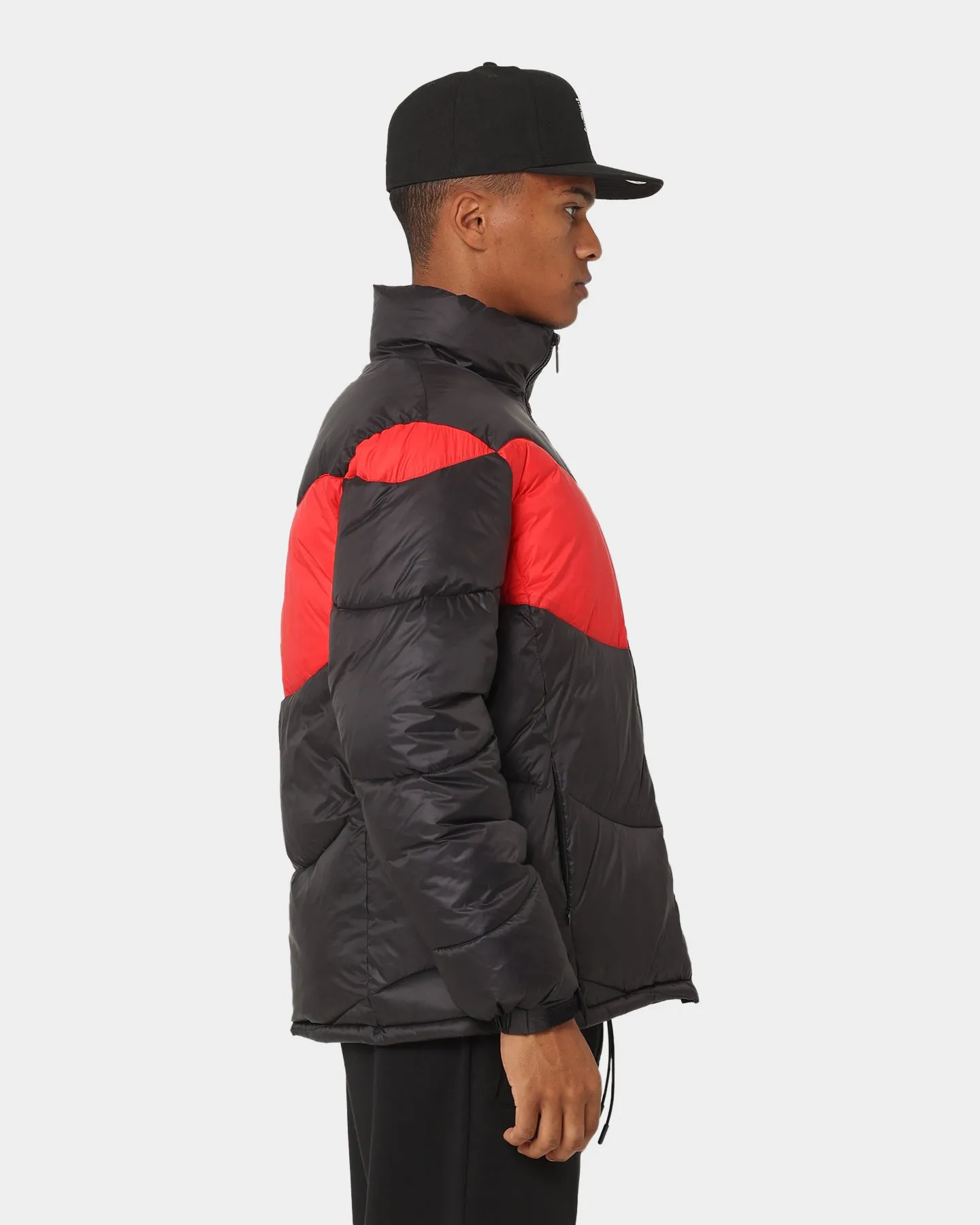 Carré Wave Puffer Jacket Black/Red