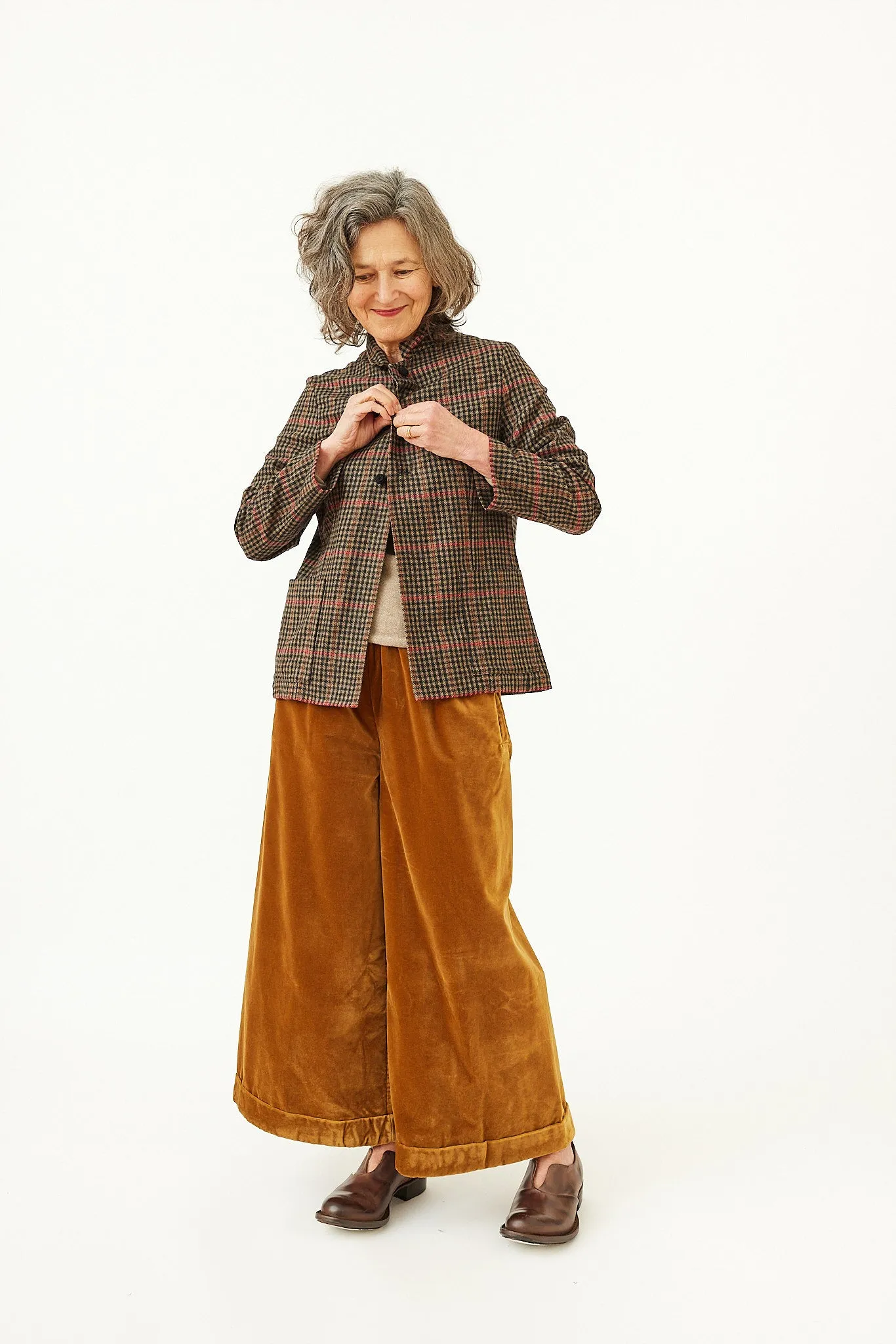 Daniela Gregis - Jacket Cavallo Donna Jeroni - Red Black Camel Tartan