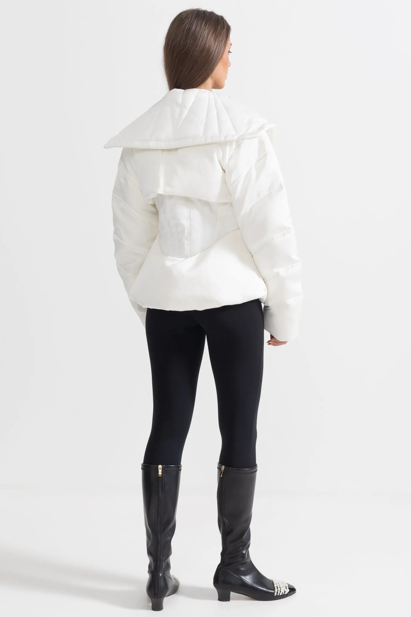 Structured Puffer Jacket With Oversized Lapels - White